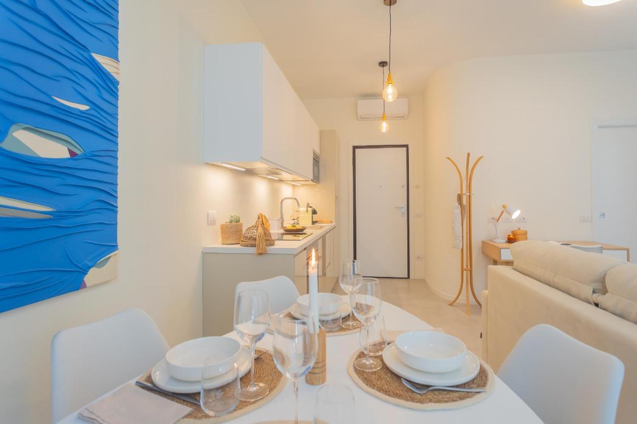Enchanted Como Lake - City Apartment 2 By Rent All Como Luaran gambar