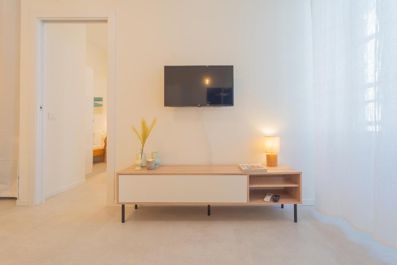 Enchanted Como Lake - City Apartment 2 By Rent All Como Luaran gambar