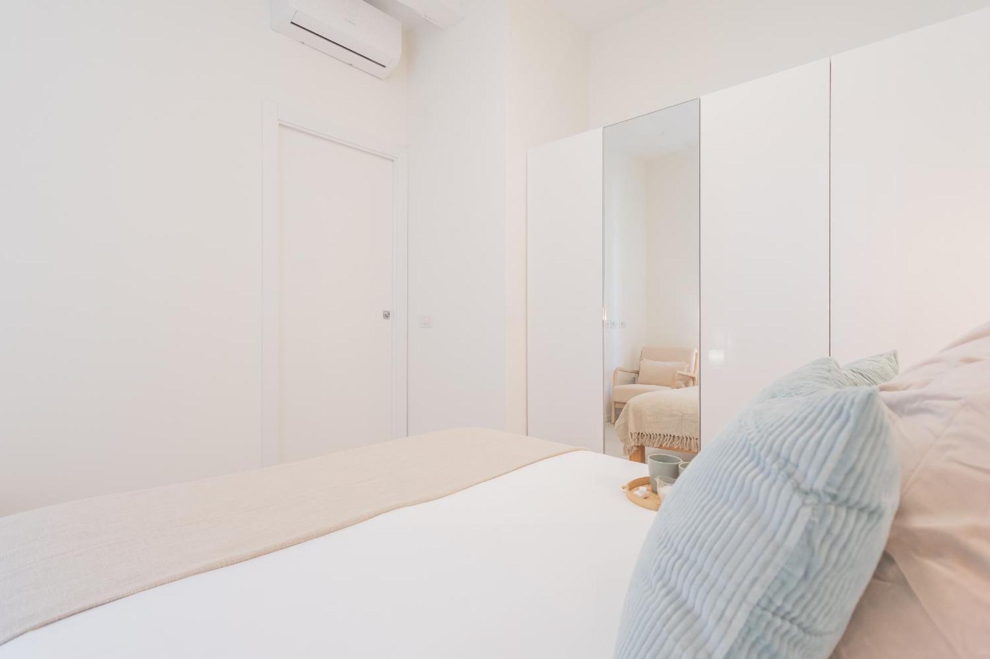 Enchanted Como Lake - City Apartment 2 By Rent All Como Luaran gambar