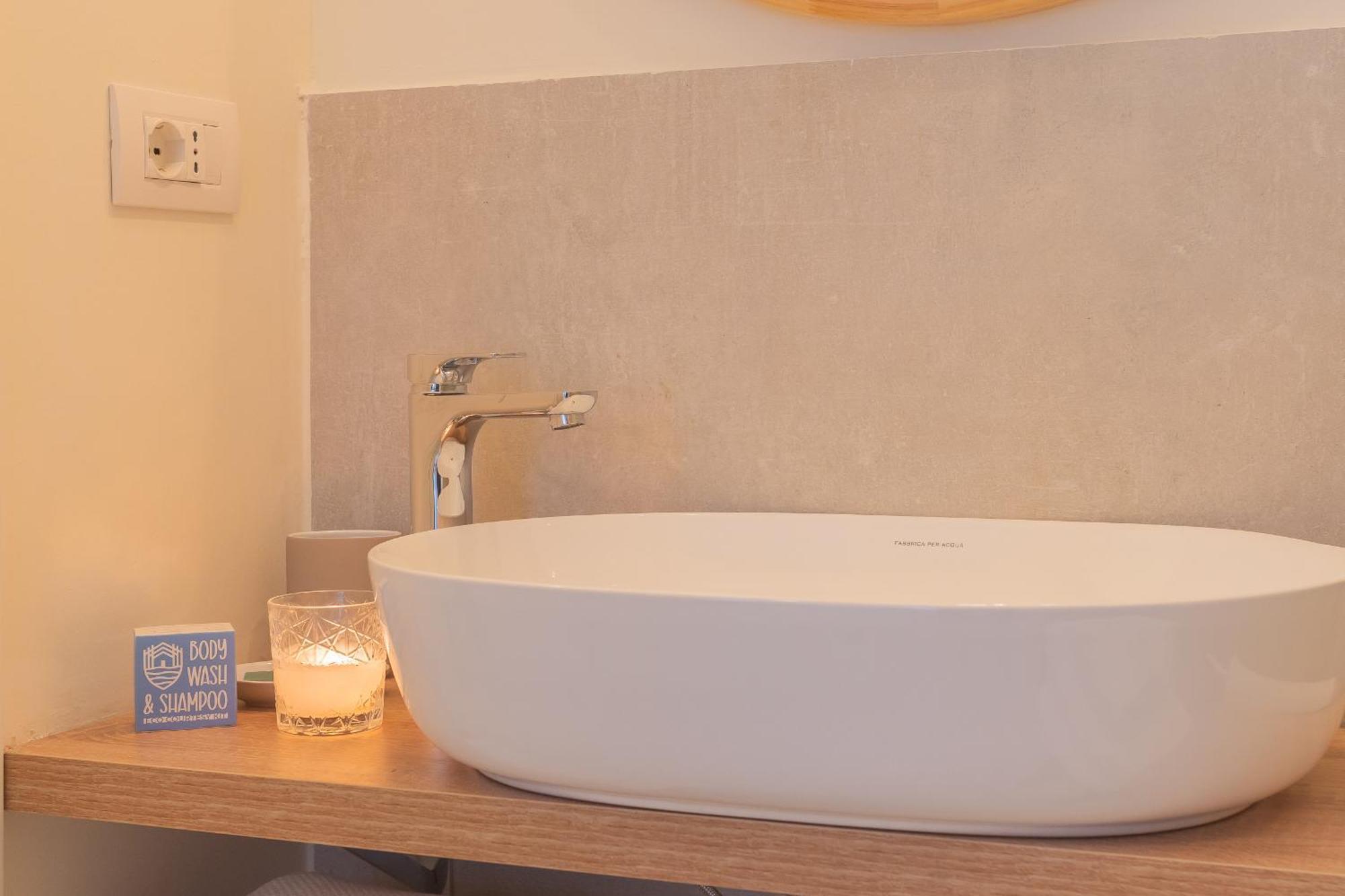 Enchanted Como Lake - City Apartment 2 By Rent All Como Luaran gambar